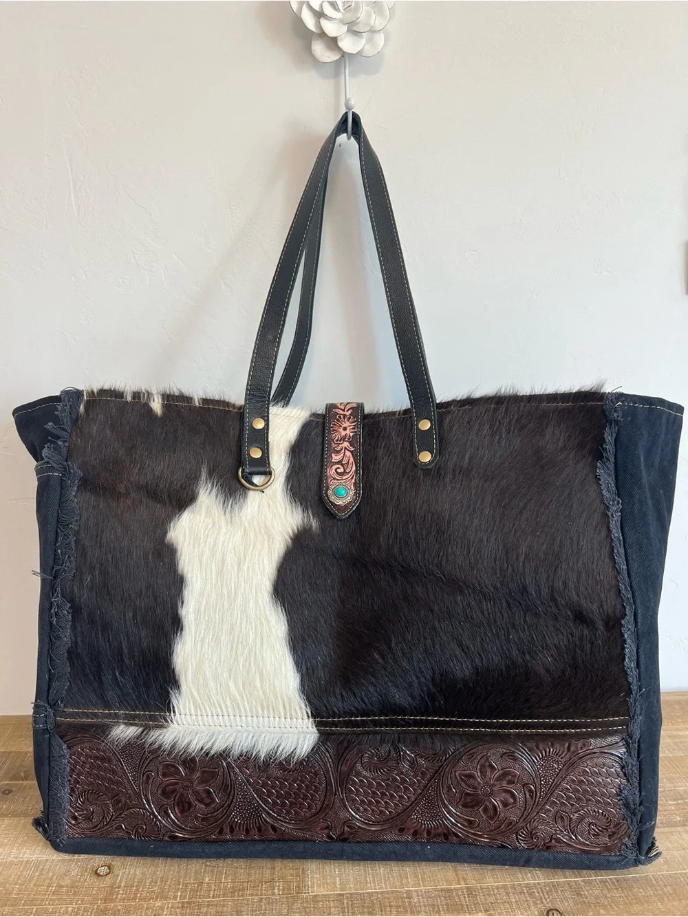 Myra Cowhide Weekender Bag XL Western Leather Travel Duffel Boho Tote Carry On - Picture 7 of 9